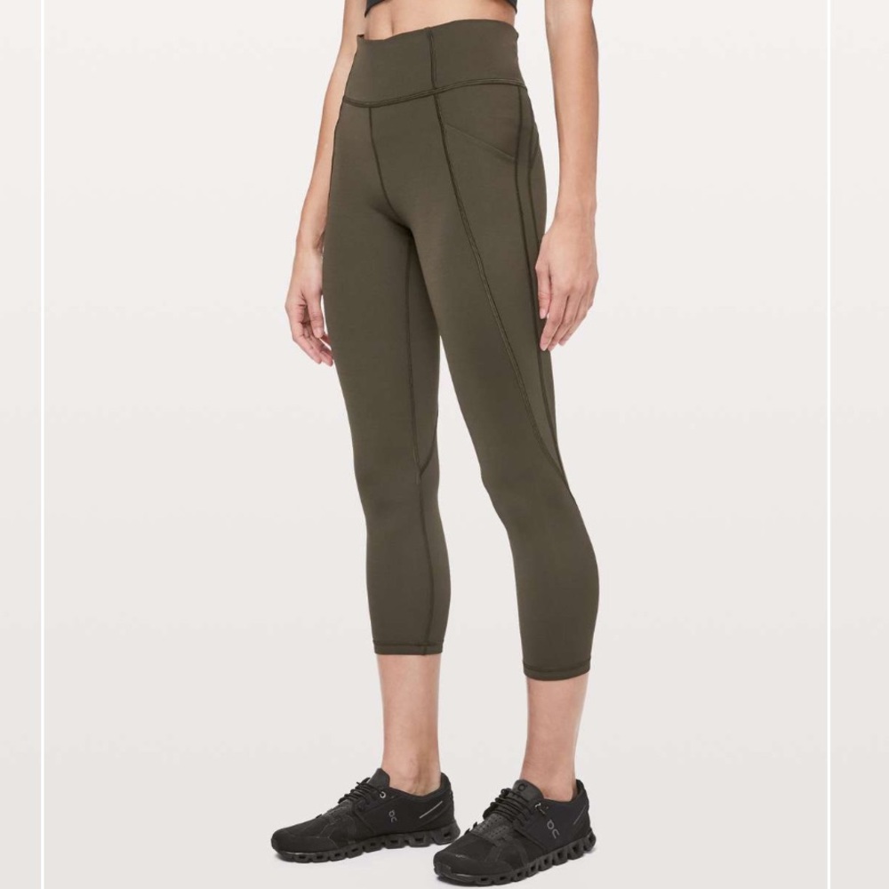 Lululemon Time to Sweat 23” leggings size 6 in Forrest green
